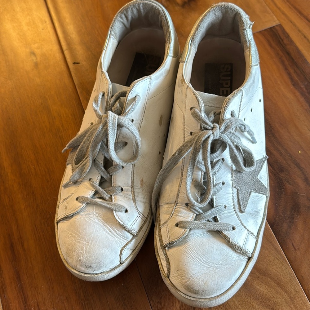 Golden Goose superstar